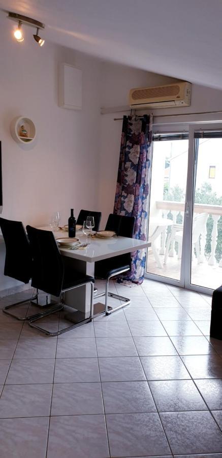 Apartment Antonio Biograd Na Moru Eksteriør billede