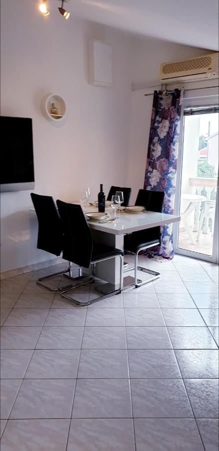 Apartment Antonio Biograd Na Moru Eksteriør billede