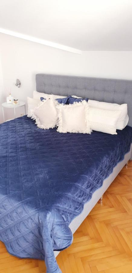 Apartment Antonio Biograd Na Moru Eksteriør billede