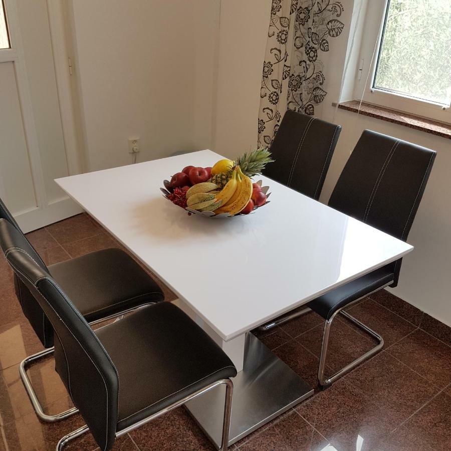 Apartment Antonio Biograd Na Moru Eksteriør billede