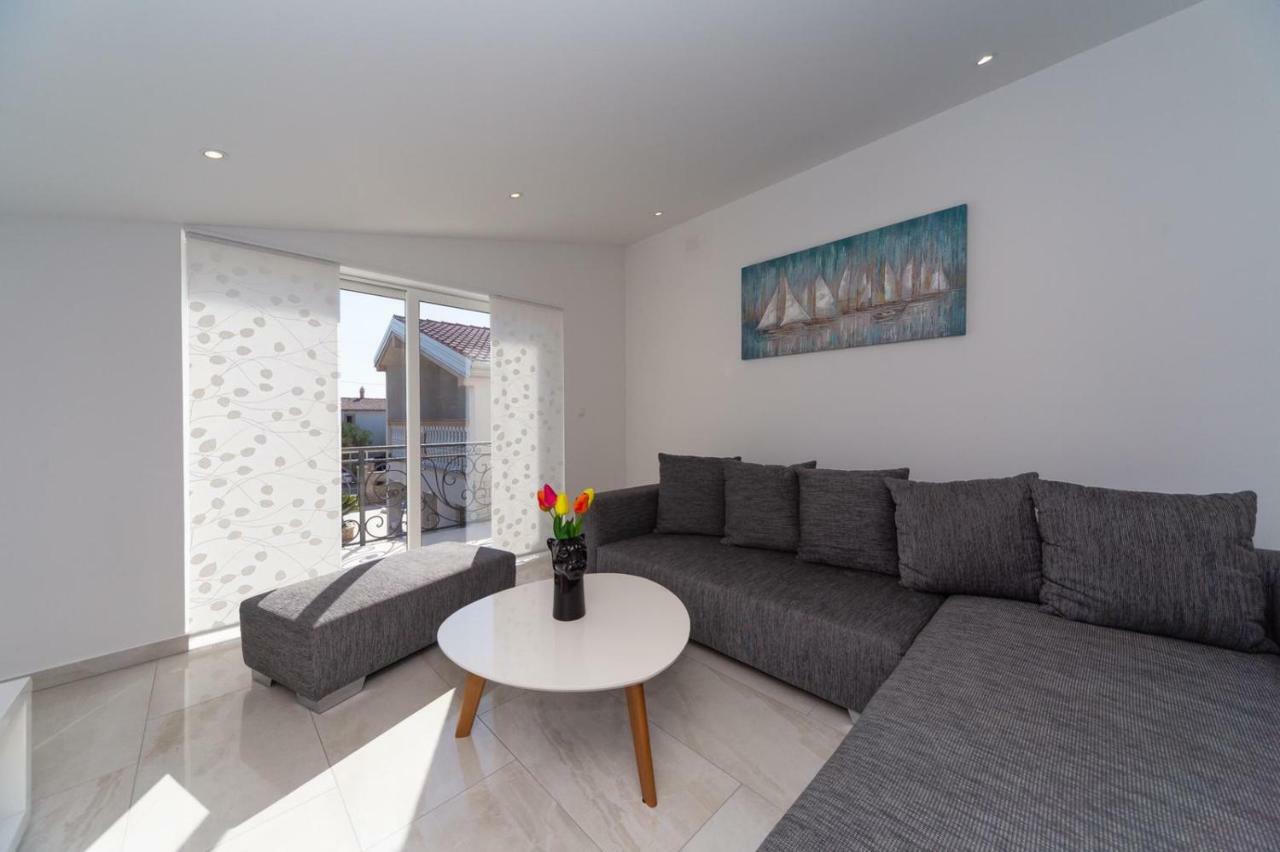 Apartment Antonio Biograd Na Moru Eksteriør billede