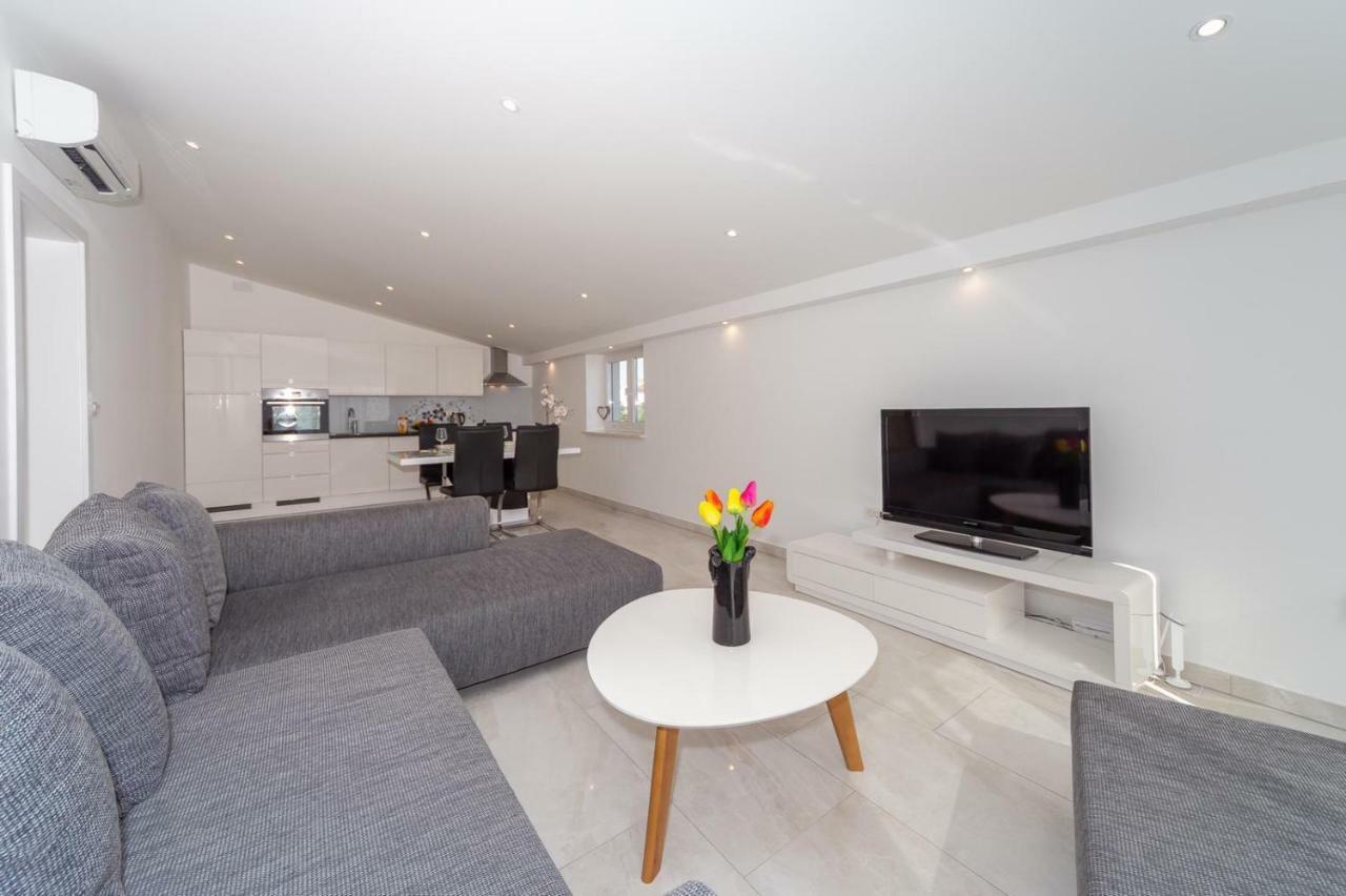 Apartment Antonio Biograd Na Moru Eksteriør billede
