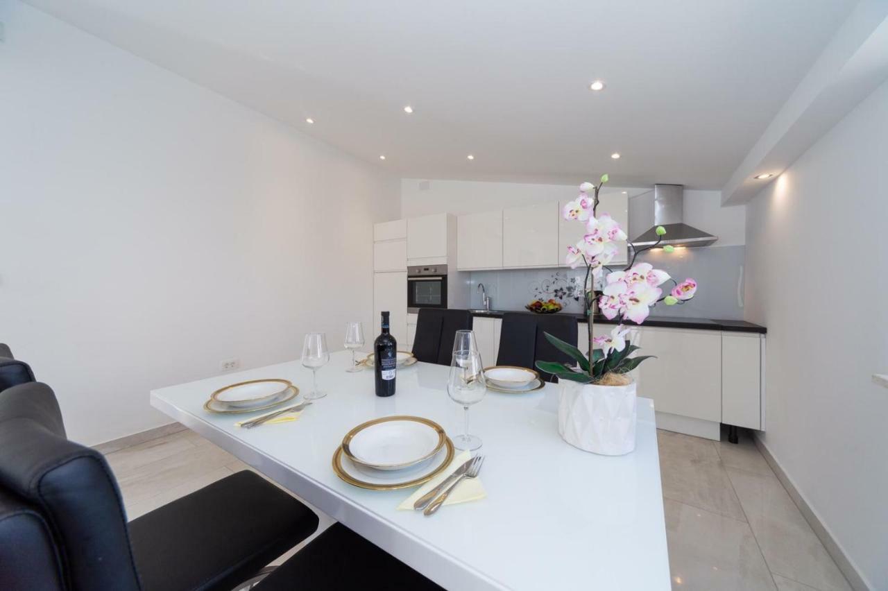 Apartment Antonio Biograd Na Moru Eksteriør billede